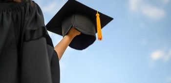 How Reading Habits Shape Intellect